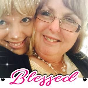 Meet your Posher, Carrie